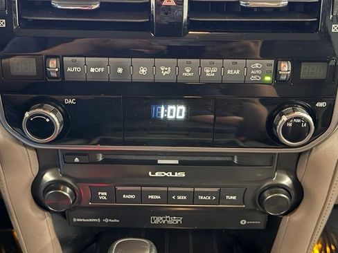 Used 2022 Lexus GX 460 Premium AWD/4WD image 30