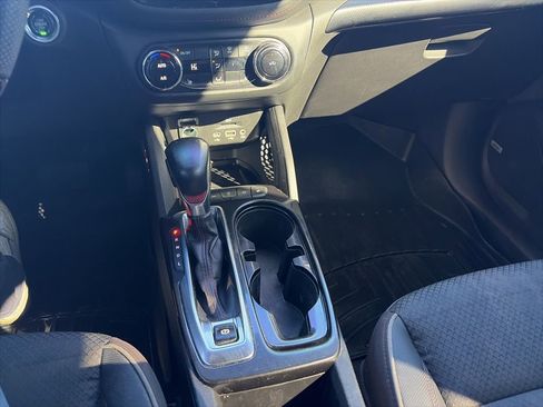 Used 2022 Chevrolet TrailBlazer RS w/ Technology Package image 18