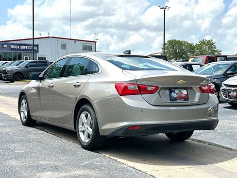 Used 2025 Chevrolet Malibu LS FWD image 13