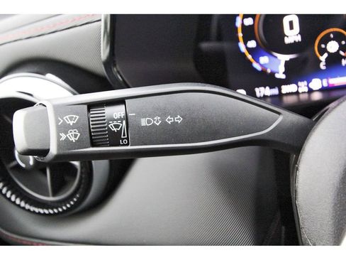 Used 2024 Chevrolet Colorado Z71 w/ Z71 Convenience Package 2 image 16