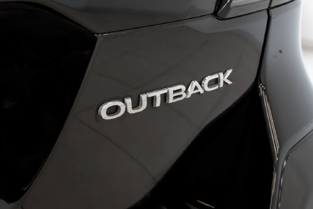Used 2024 Subaru Outback Premium AWD/4WD image 10