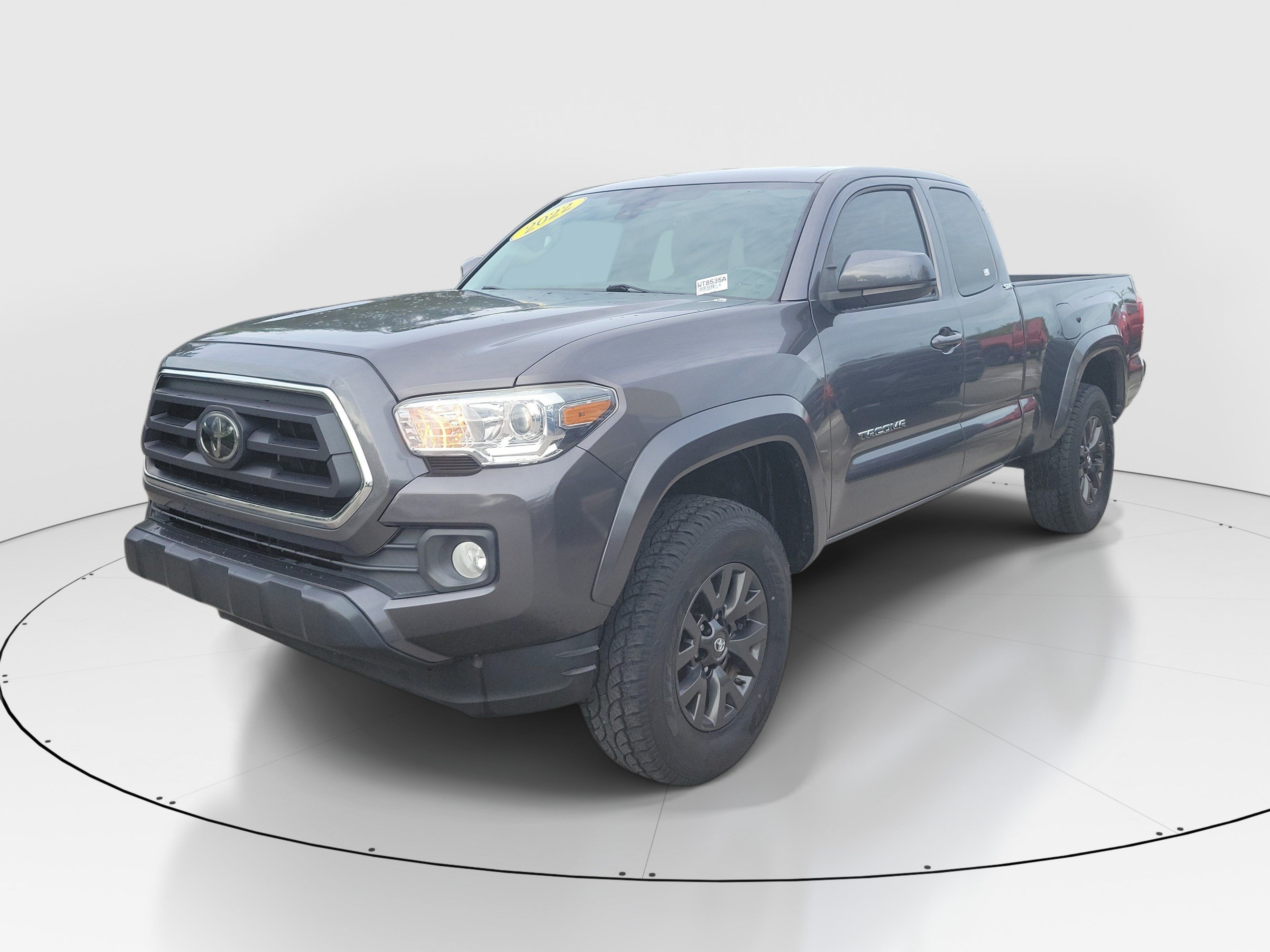Used 2022 Toyota Tacoma SR5 RWD image 3