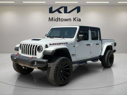 Used 2022 Jeep Gladiator Mojave w/ Cold Weather Group AWD/4WD image 7