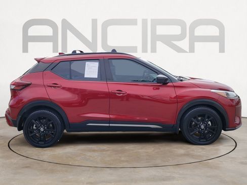 Used 2021 Nissan Kicks SR w/ SR Premium Package FWD image 12