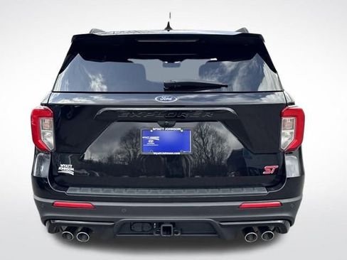 Used 2023 Ford Explorer ST image 4