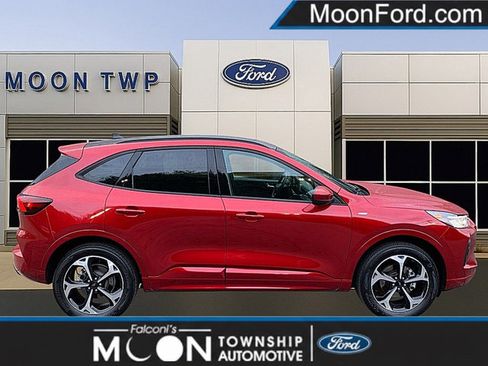 Used 2024 Ford Escape ST-Line Select w/ Tech Pack #2 AWD/4WD image 1