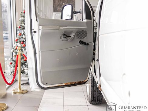 Used 2008 Ford E-350 and Econoline 350 Super Duty image 23