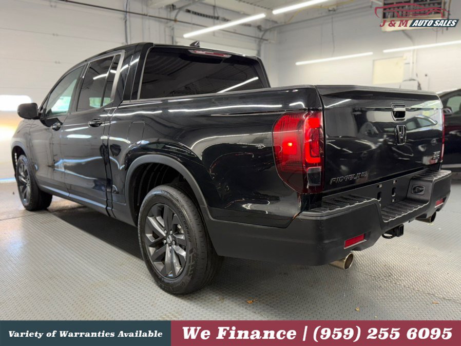 Used 2023 Honda Ridgeline Sport image 10