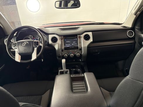 Used 2017 Toyota Tundra SR5 AWD/4WD image 24