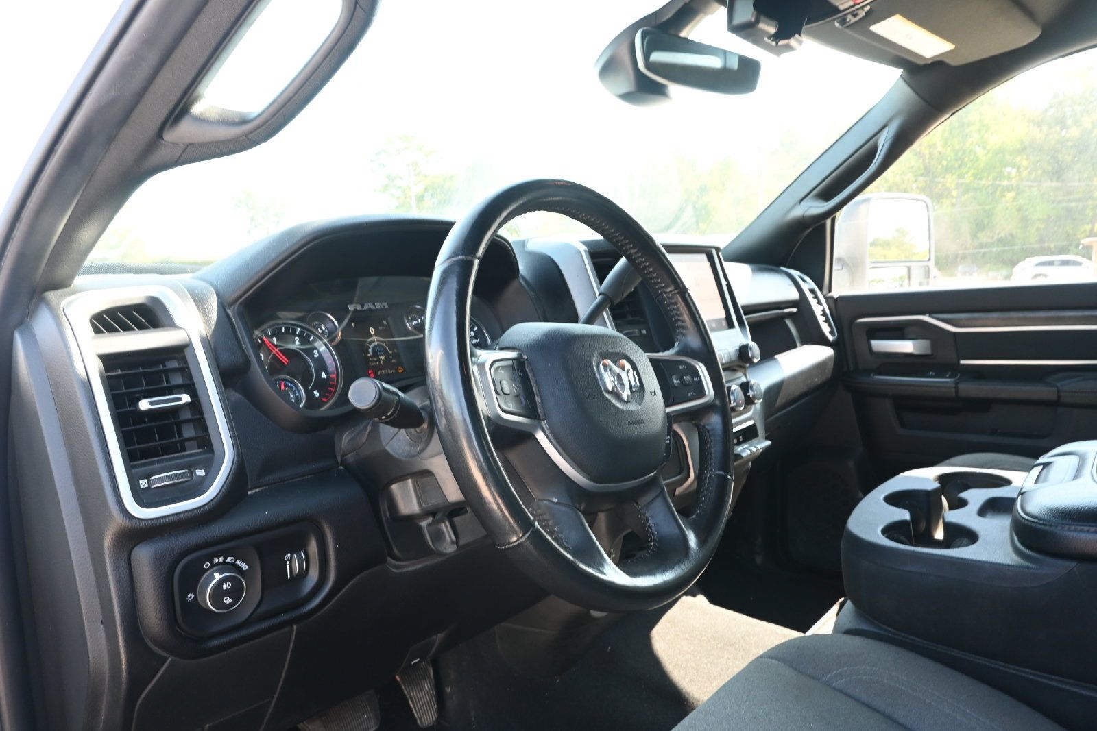 Used 2024 RAM 2500 Big Horn AWD/4WD image 11