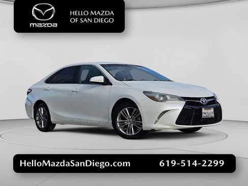 Used 2016 Toyota Camry SE FWD image 1