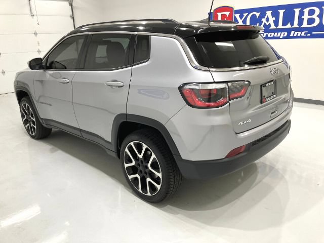 Used 2018 Jeep Compass Limited w/ Navigation Group AWD/4WD image 15