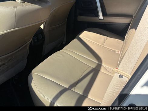 Used 2012 Toyota 4Runner Limited AWD/4WD image 10
