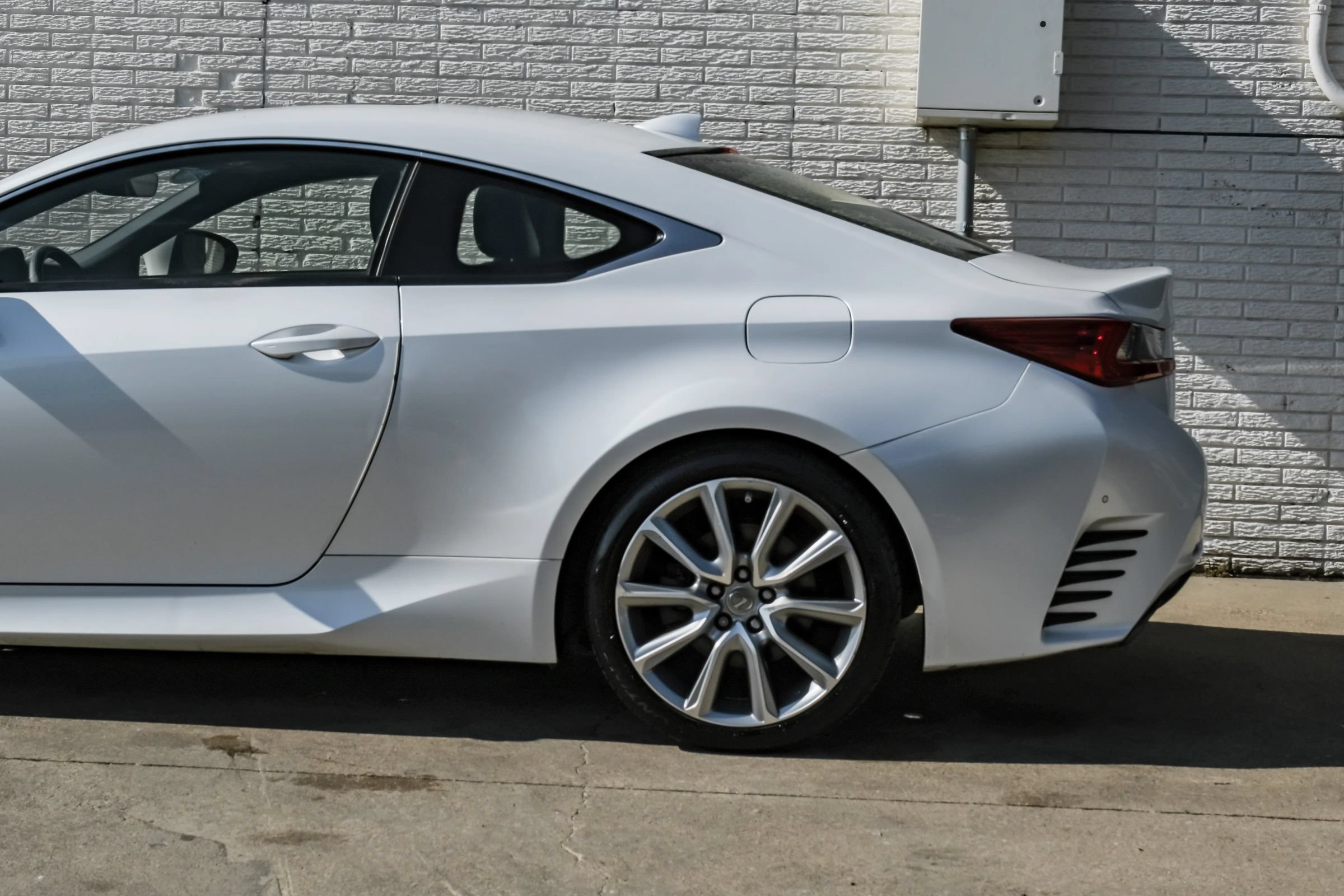 Used 2016 Lexus RC 350 w/ Luxury Package RWD image 13