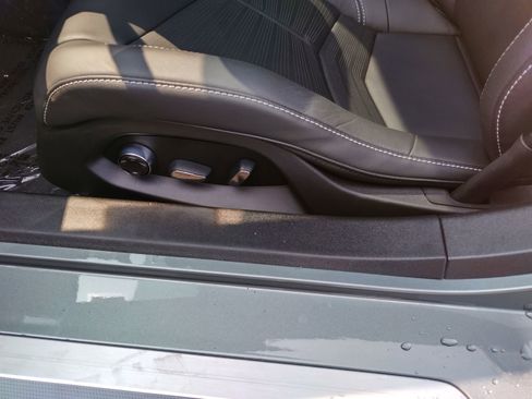 Used 2023 Chevrolet Corvette Z06 w/ Stealth Interior Trim Package image 11