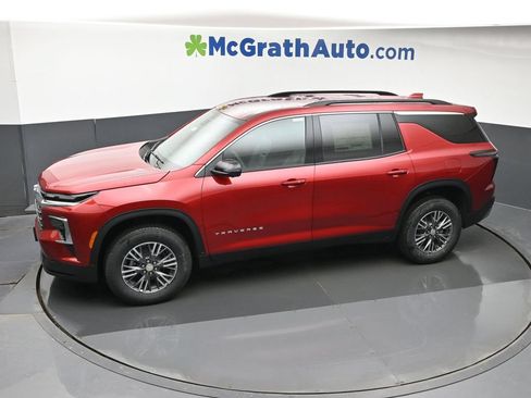 New 2026 Chevrolet Traverse LT w/ Driver Confidence Package AWD/4WD image 24