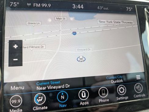 Used 2020 Chrysler Pacifica Limited w/ Advanced Safetytec Group FWD image 38
