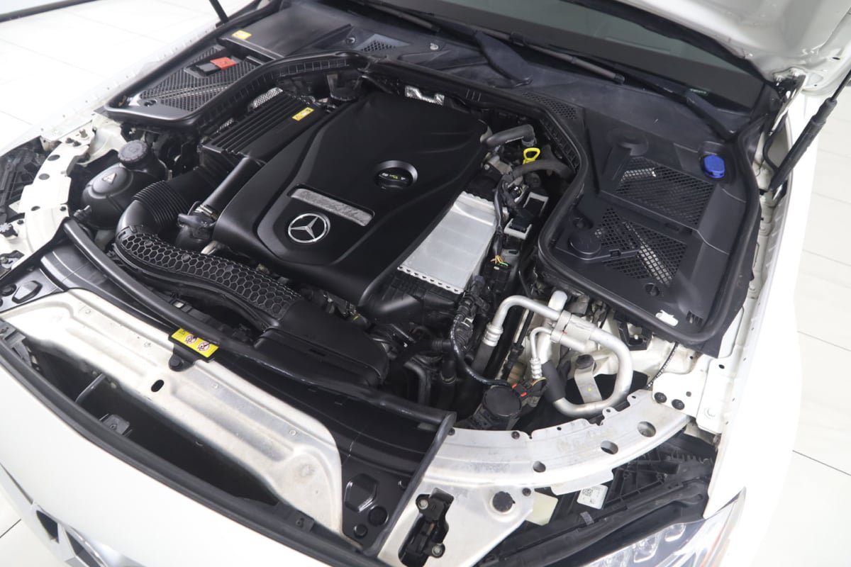 Used 2015 Mercedes-Benz C 300 4MATIC Sedan image 17