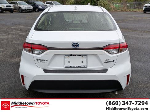 Used 2024 Toyota Corolla LE w/ LE Convenience Package AWD/4WD image 4