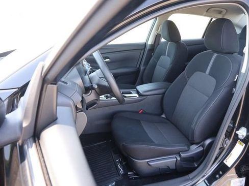 Certified 2025 Nissan Pathfinder SV AWD/4WD image 8