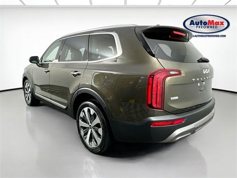 Used 2022 Kia Telluride S image 6