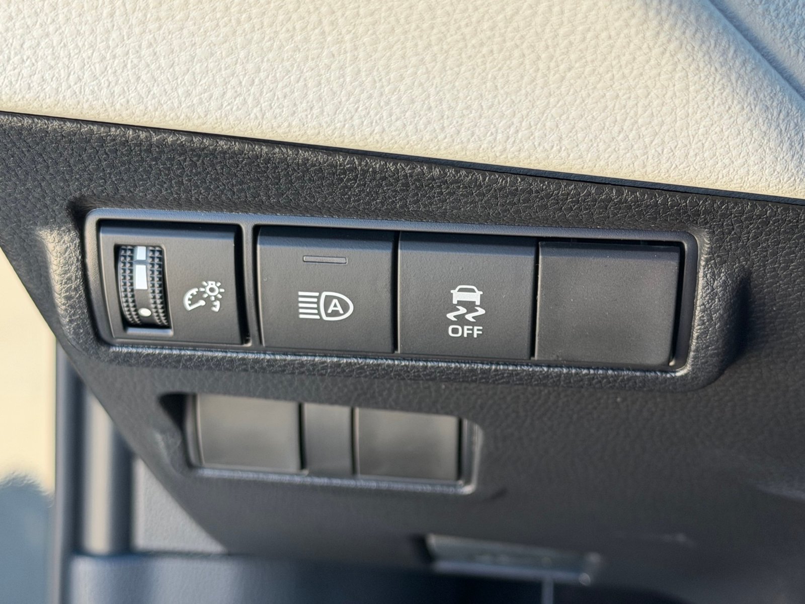 New 2026 Toyota Corolla Cross L FWD image 13