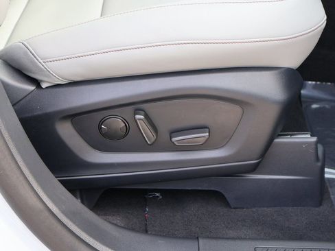 New 2026 Ford Explorer Active w/ Active Comfort Package image 10