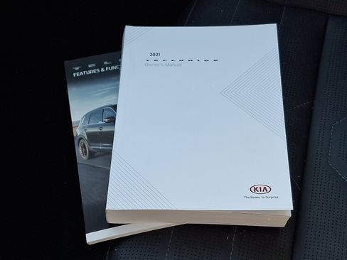 Used 2021 Kia Telluride SX w/ SX Prestige Package image 29