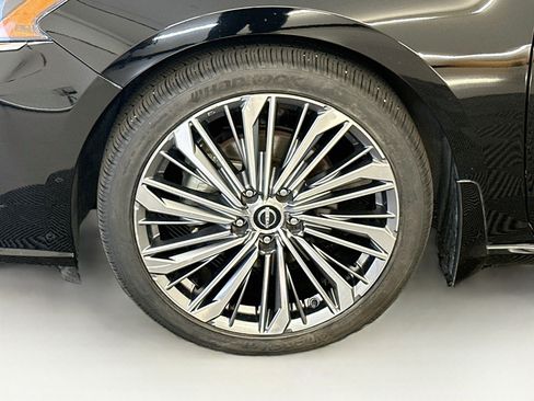 Used 2024 Nissan Altima 2.5 SL FWD image 35