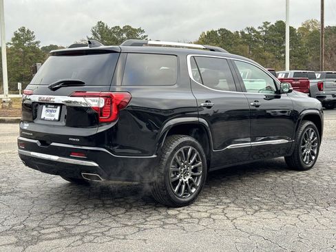 Used 2023 GMC Acadia Denali w/ Black Diamond Edition image 10