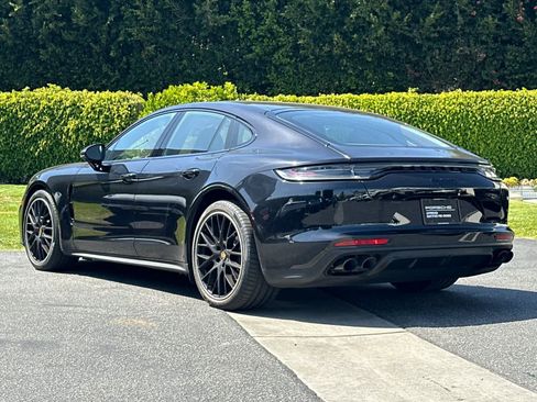 Used 2023 Porsche Panamera Platinum Edition RWD image 3