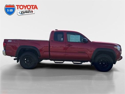 Certified 2023 Toyota Tacoma SR5 image 6