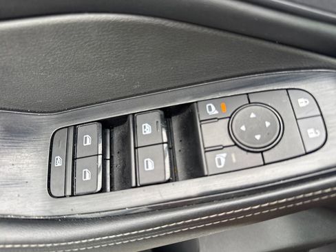 Used 2024 Nissan Rogue SV FWD image 17