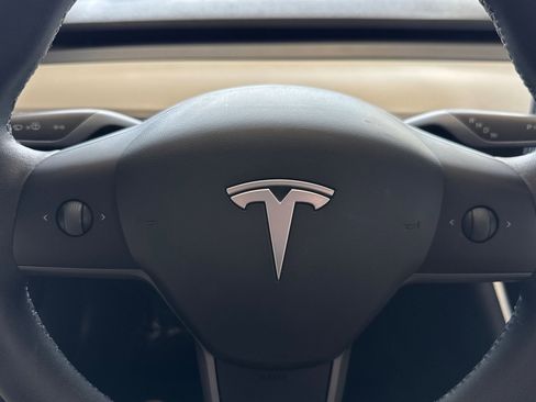 Used 2020 Tesla Model 3 Standard Range Plus image 19