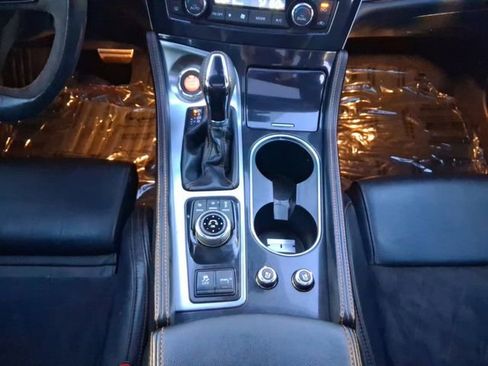 Used 2021 Nissan Maxima SR w/ Sport Mat Group image 3