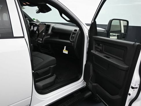 New 2026 RAM 2500 Tradesman AWD/4WD image 30