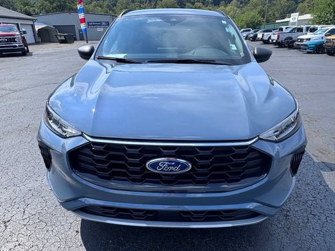 Used 2023 Ford Escape ST-Line w/ Tech Pack #1 FWD image 5