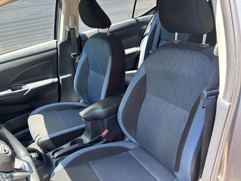 Used 2025 Nissan Versa SV FWD image 22