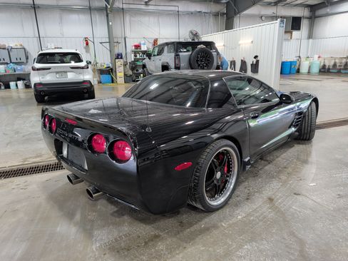 Used 2003 Chevrolet Corvette Z06 w/ Memory Package, 3 Drivers RWD image 3