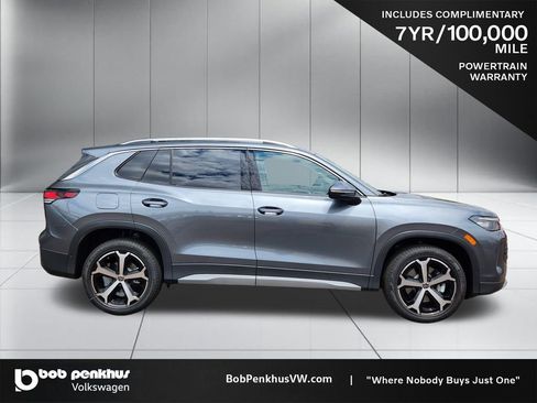New 2026 Volkswagen Tiguan SE AWD/4WD image 24