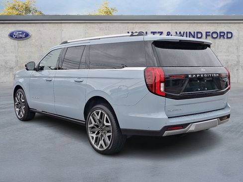 Used 2025 Ford Expedition Max Platinum w/ Platinum Ultimate Package AWD/4WD image 4