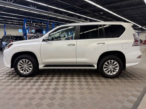 Used 2023 Lexus GX 460 Premium w/ Premium Package AWD/4WD image 4