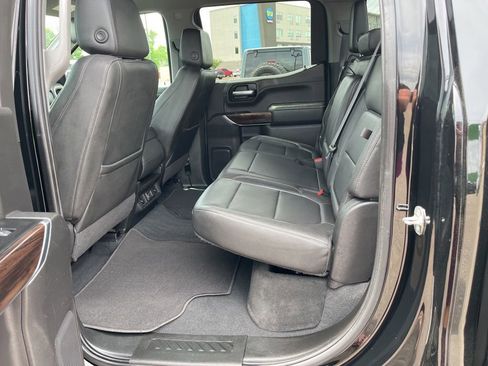 Used 2021 GMC Sierra 1500 SLT AWD/4WD image 22