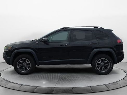 Used 2019 Jeep Cherokee Trailhawk w/ Comfort/Convenience Group image 2