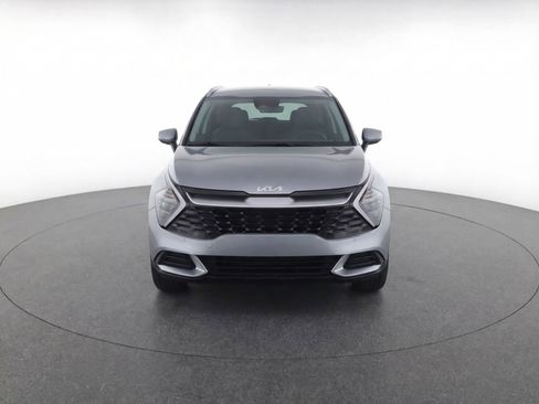Used 2025 Kia Sportage LX FWD image 2