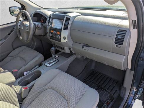 Used 2021 Nissan Frontier SV image 27