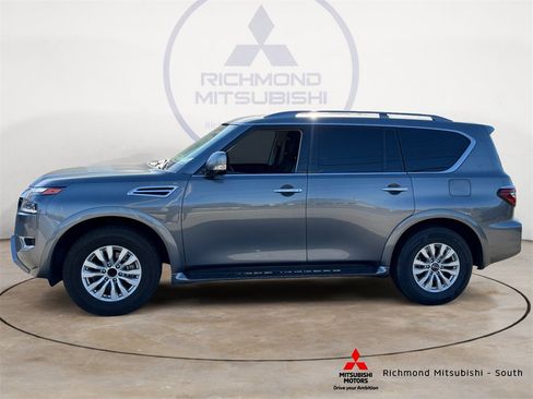 Used 2023 Nissan Armada SV image 6