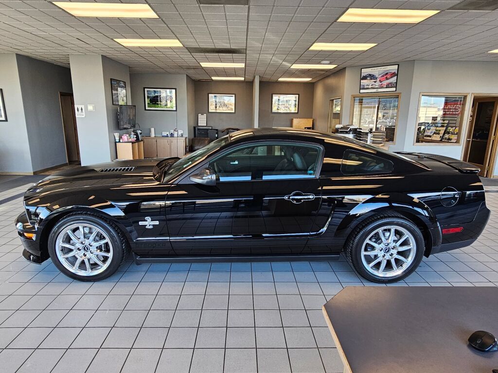 Used 2009 Ford Mustang Shelby GT500 RWD image 2