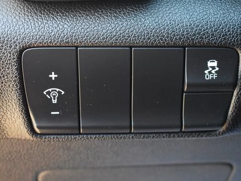 Used 2018 Kia Sportage LX FWD image 19