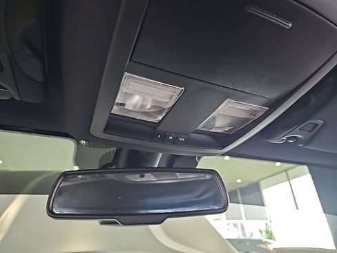 Used 2022 Dodge Challenger R/T w/ Blacktop Package image 18